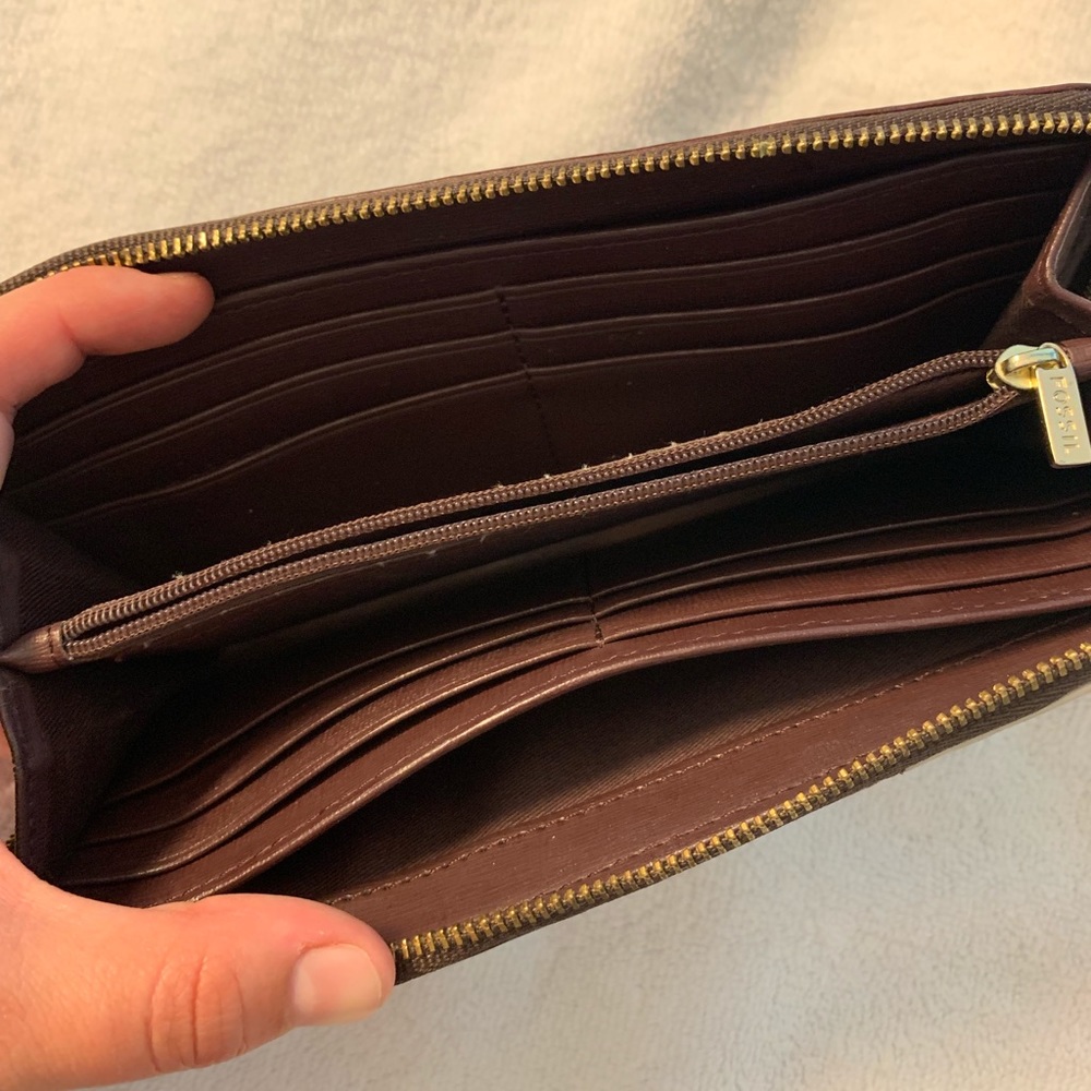 Fossil Wallet - Picture 2 of 3